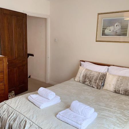 Cosy Central Windsor House Sleeps 4 외부 사진